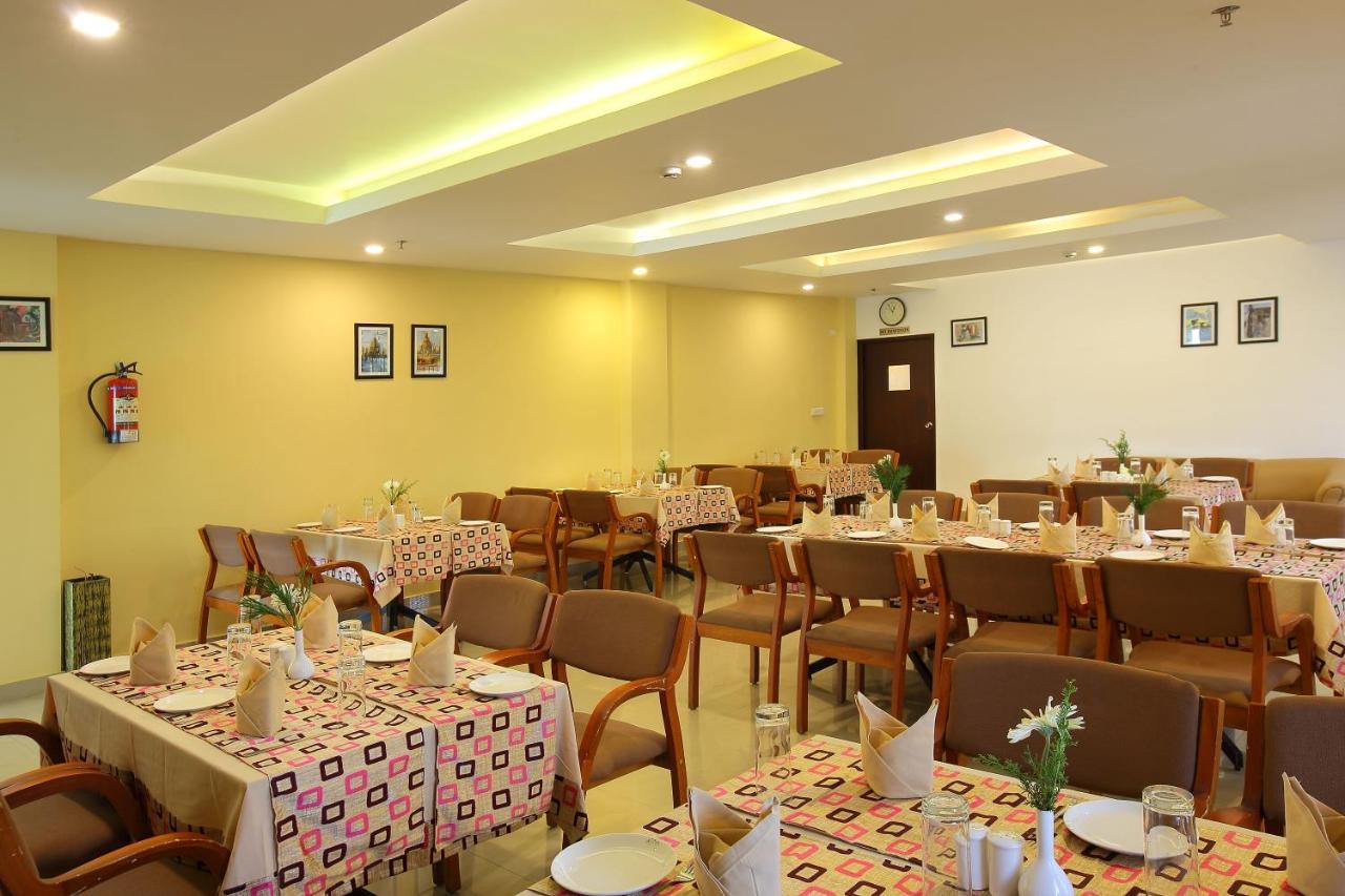 Hotel Park Residency Kuttyadi Exterior foto