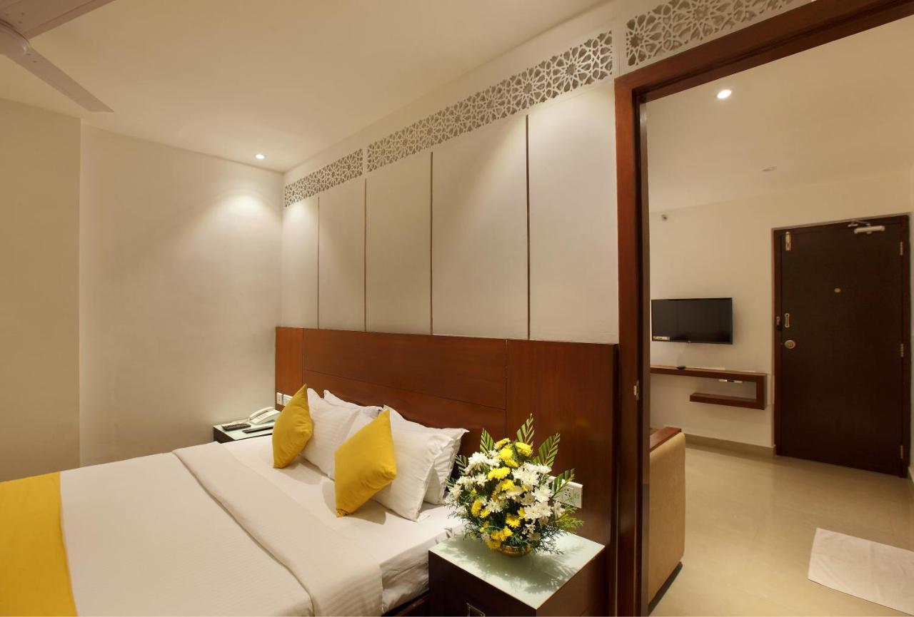 Hotel Park Residency Kuttyadi Exterior foto