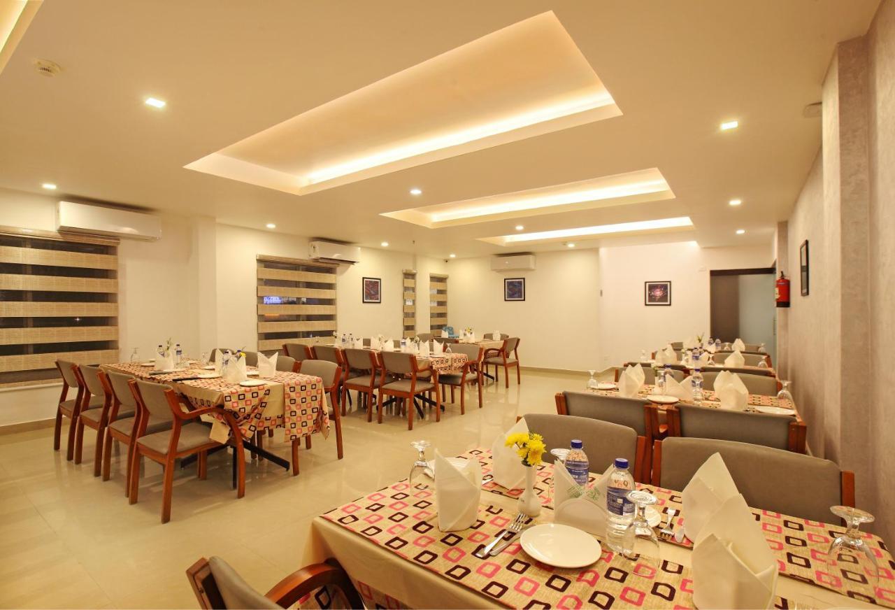 Hotel Park Residency Kuttyadi Exterior foto