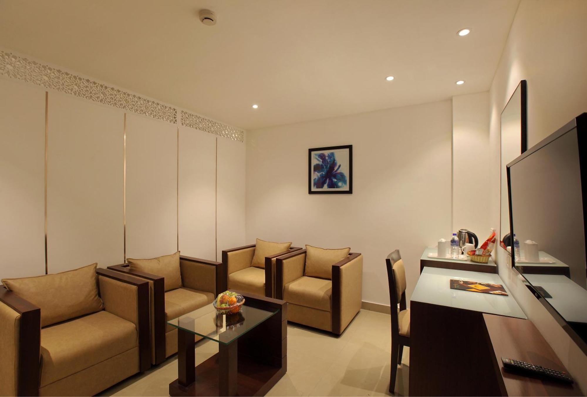 Hotel Park Residency Kuttyadi Exterior foto